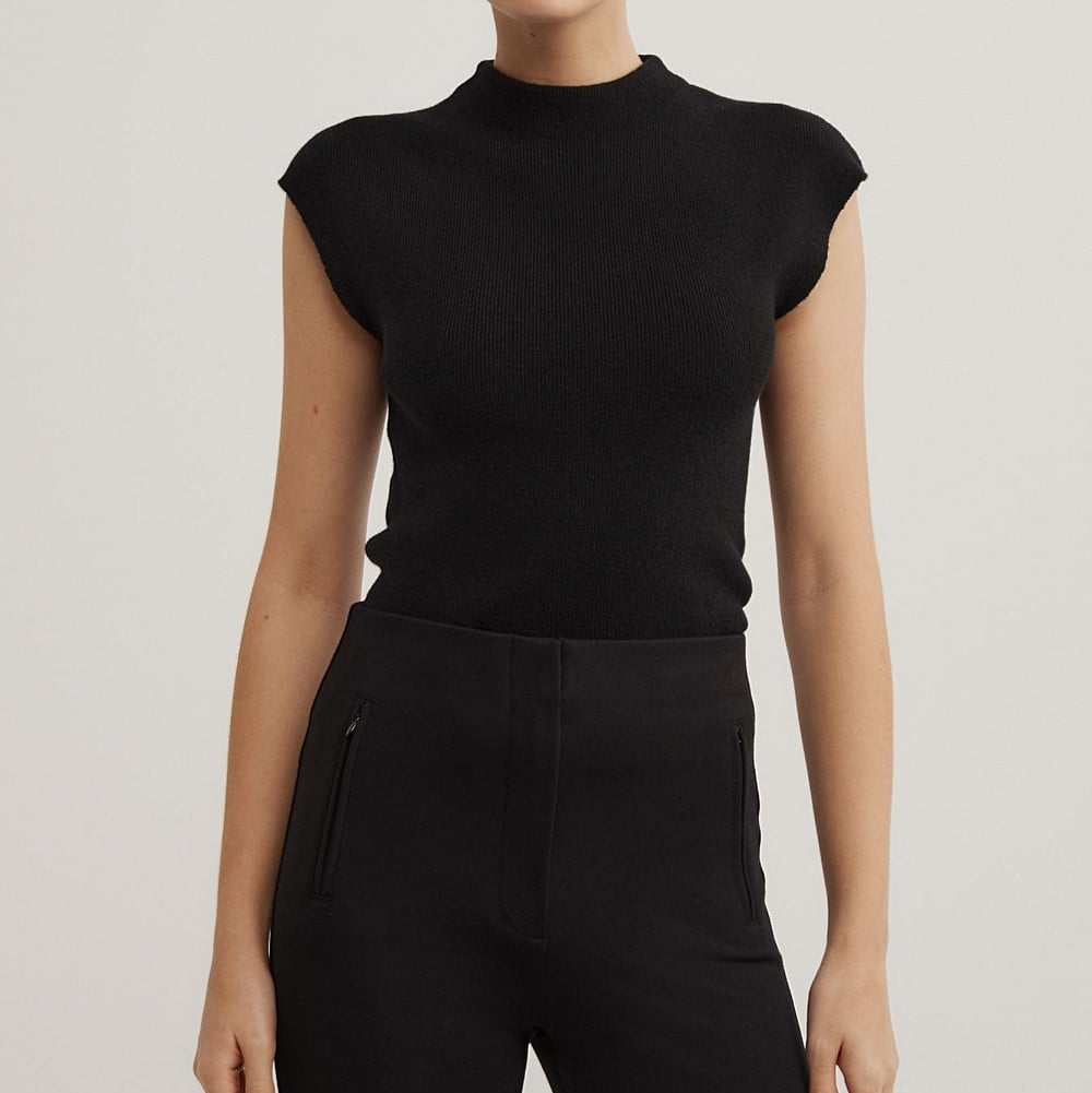 Women's slim fit short sleeve