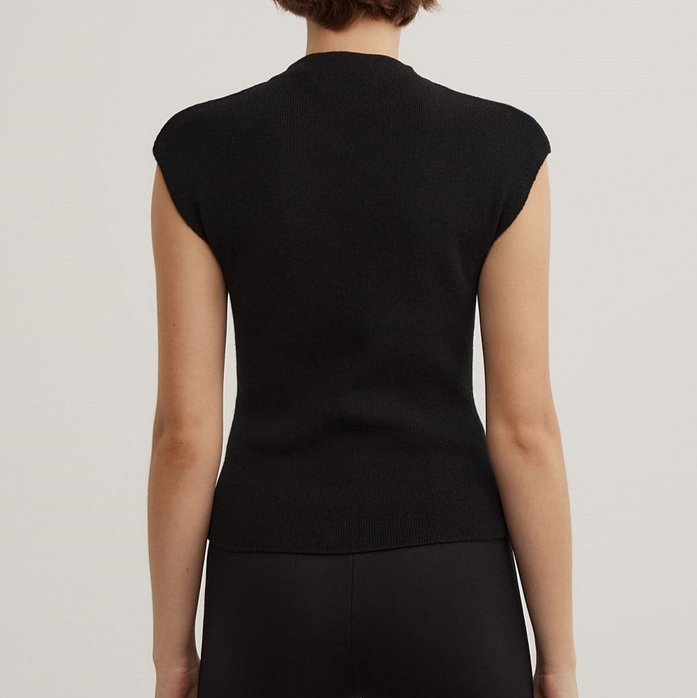 Women's slim fit short sleeve