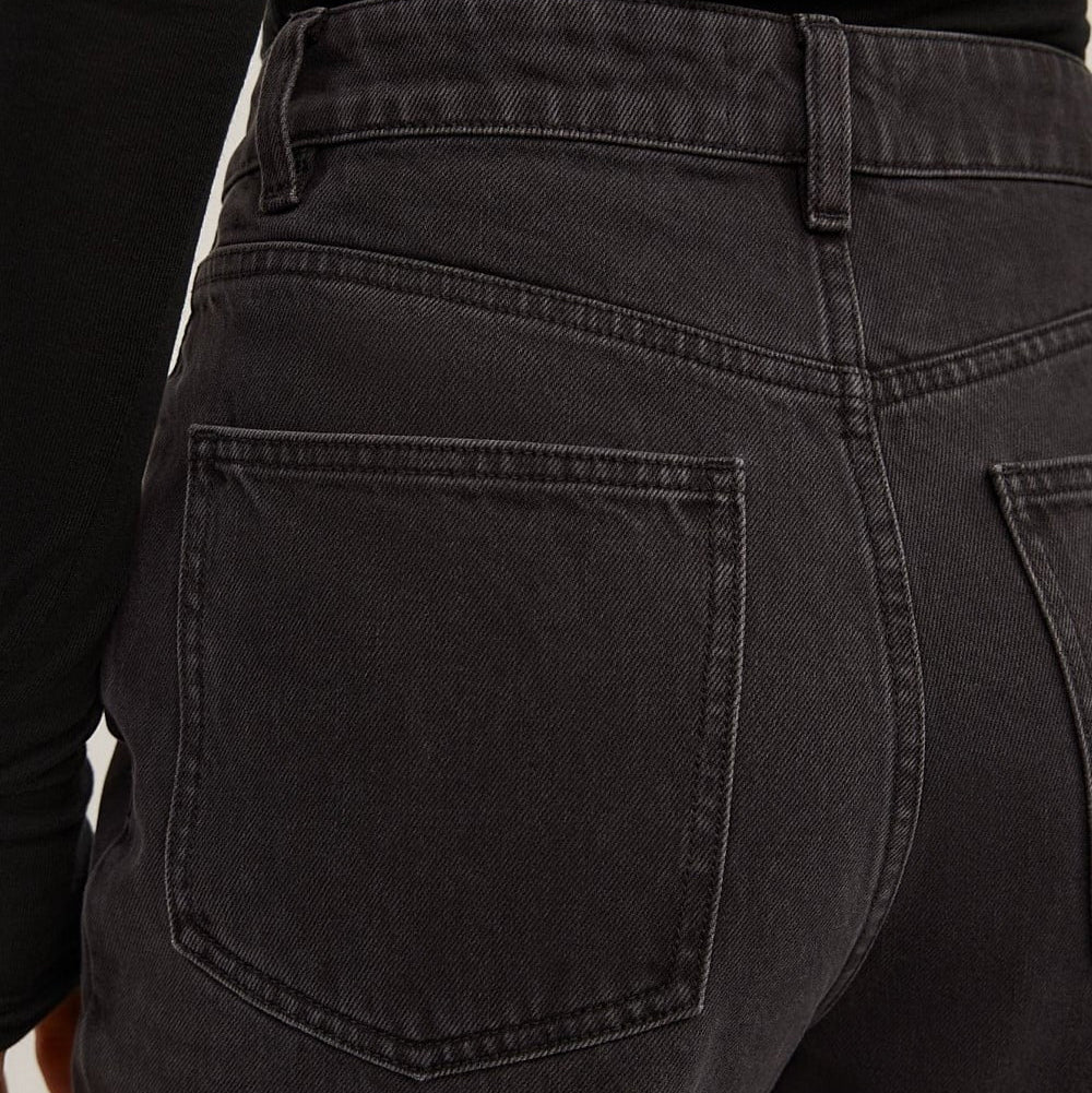Women's wide leg jeans